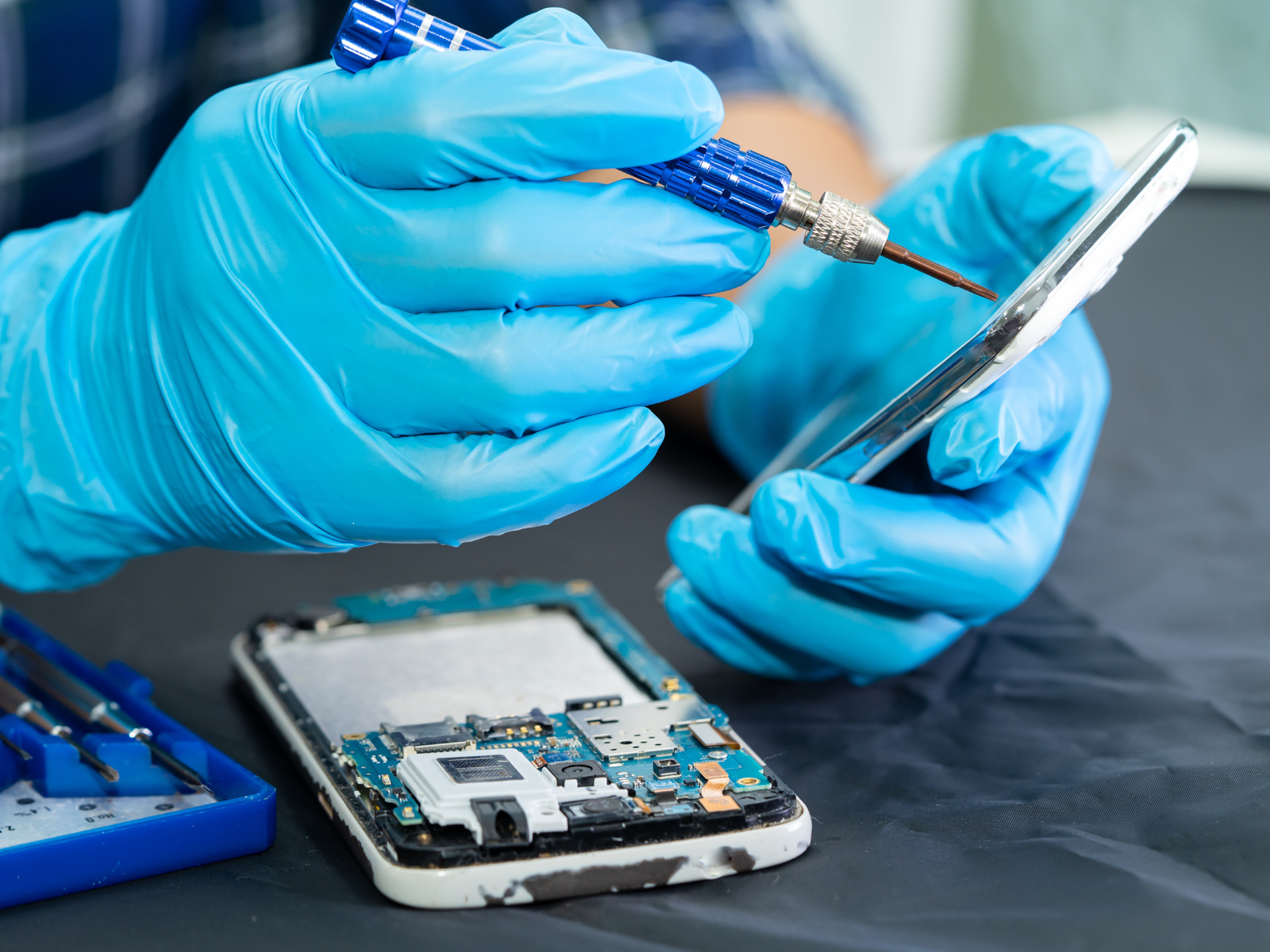 phone repair tech surgeon australia